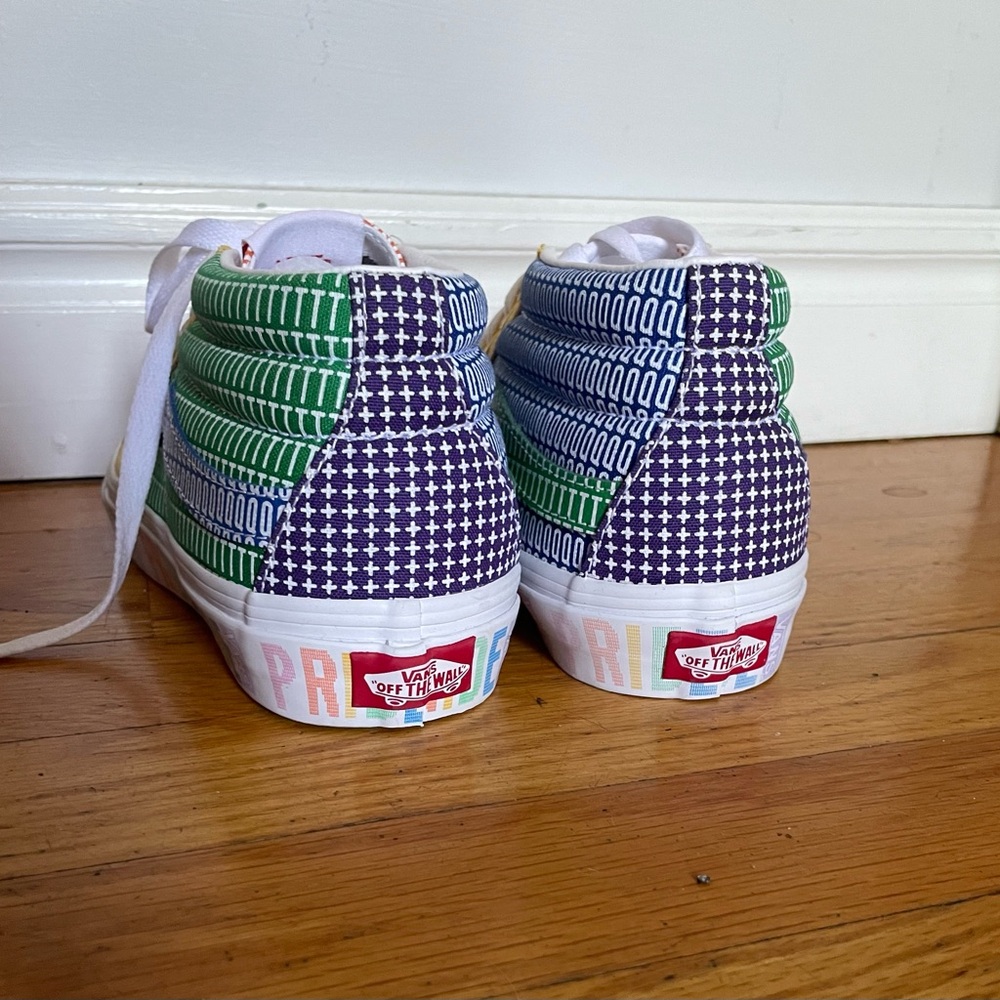 Vans Colorful Patterned High-Tops - Picture 8 of 9